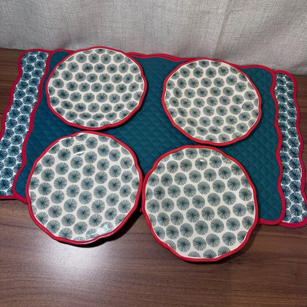 The Pioneer Woman 8.5 Inch Salad Plates and Place Mats - Set of 4, Retired Color
